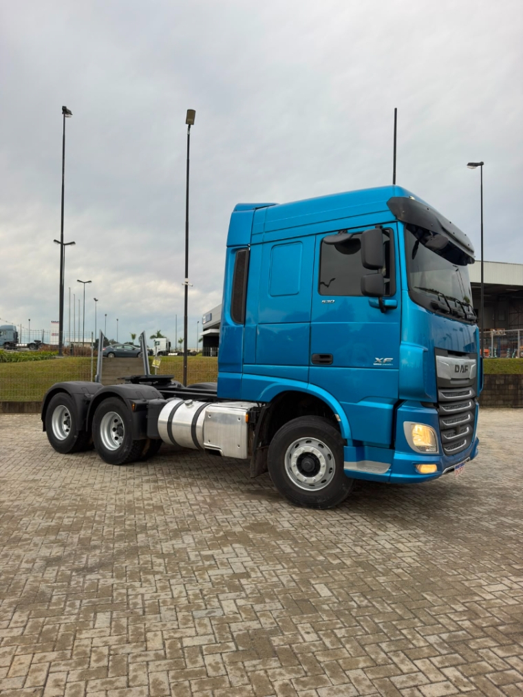 daf xf ftt 530 6x4 euro 5 diesel 2p automatico 202130
