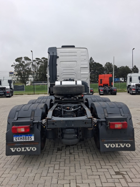 volvo fh 460 8x2t diesel 2p automatico 20204