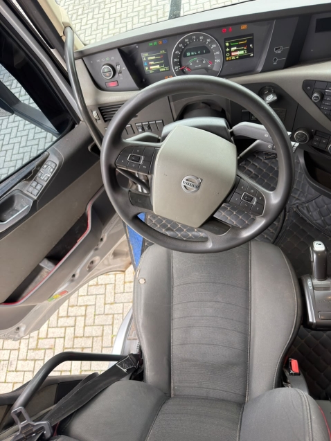 volvo fh 460 8x2t diesel 2p automatico 202014