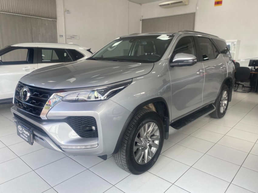 toyota hilux sw4 2.8 d-4d turbo diesel srx 4x4 automatico 4p 2022