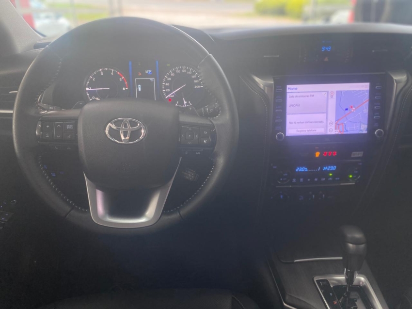 toyota hilux sw4 2.8 d-4d turbo diesel srx 4x4 automatico 4p 20227