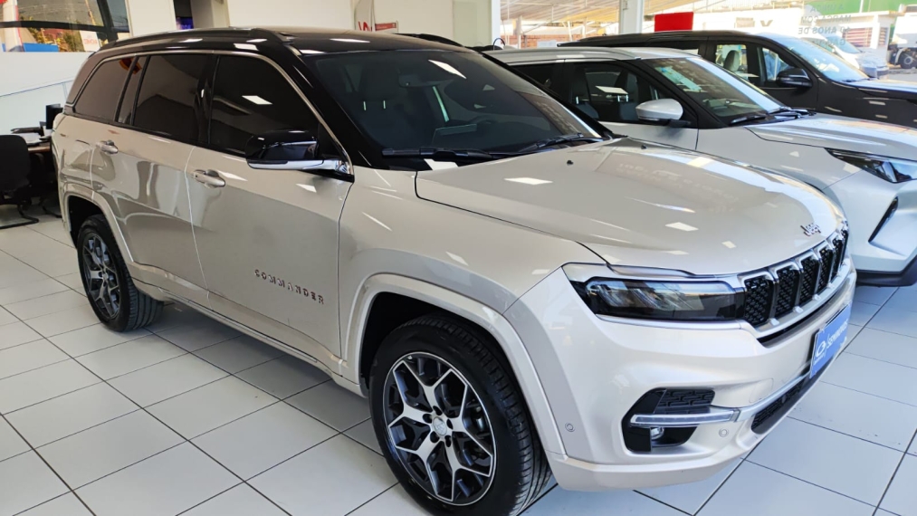 jeep commander 2.0 td380 turbo diesel overland at9 4p automatico 2023
