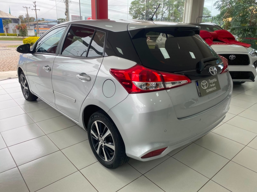 toyota yaris 1.5 16v flex sedan xs connect multidrive 4p automatico 20225