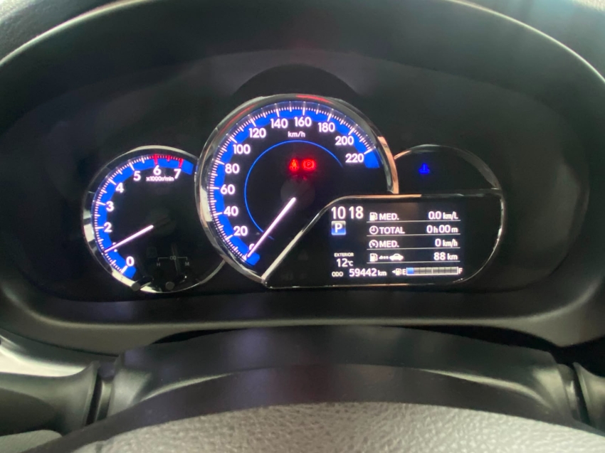toyota yaris 1.5 16v flex sedan xs connect multidrive 4p automatico 20229