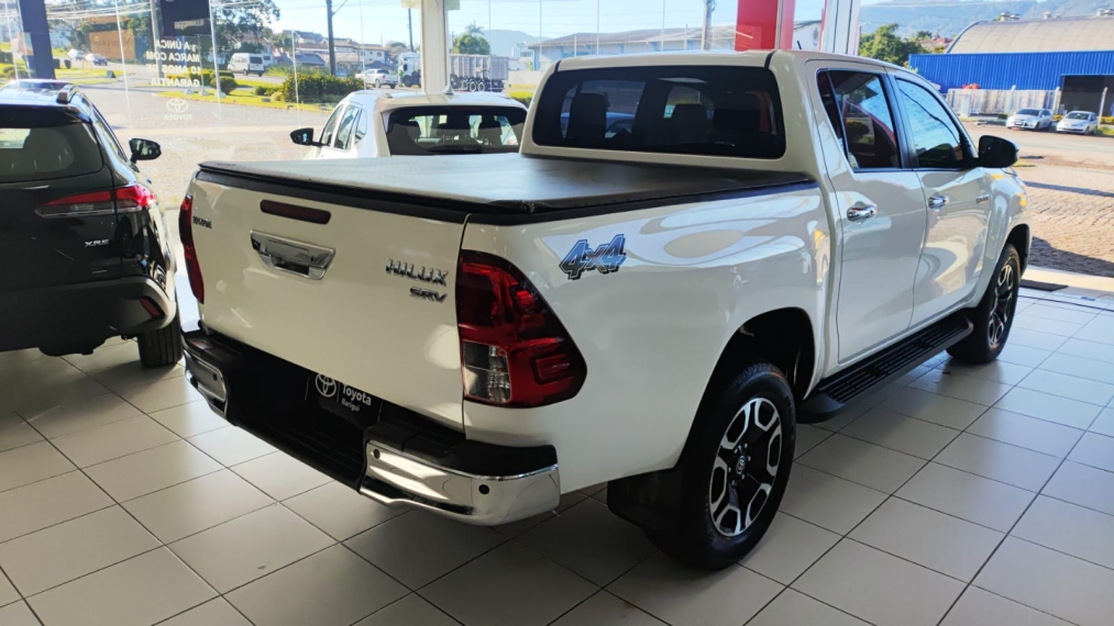toyota hilux 2.8 d-4d turbo diesel cd srv 4x4 automatico 4p 20225