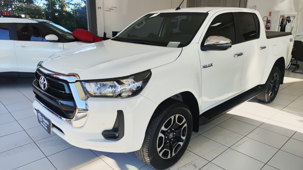 toyota hilux 2.8 d-4d turbo diesel cd srv 4x4 automatico 4p 20222