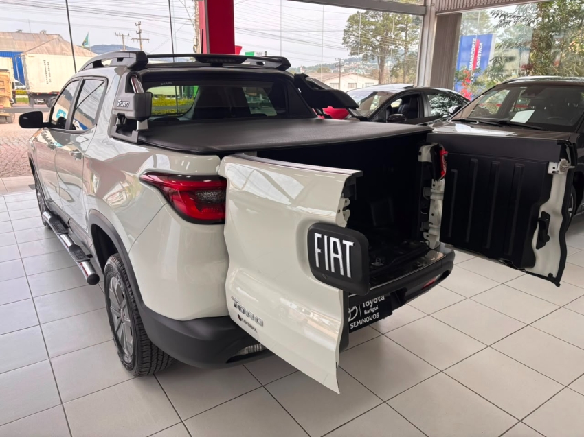 fiat toro 1.8 16v evo flex freedom at6 4p automatico 20215