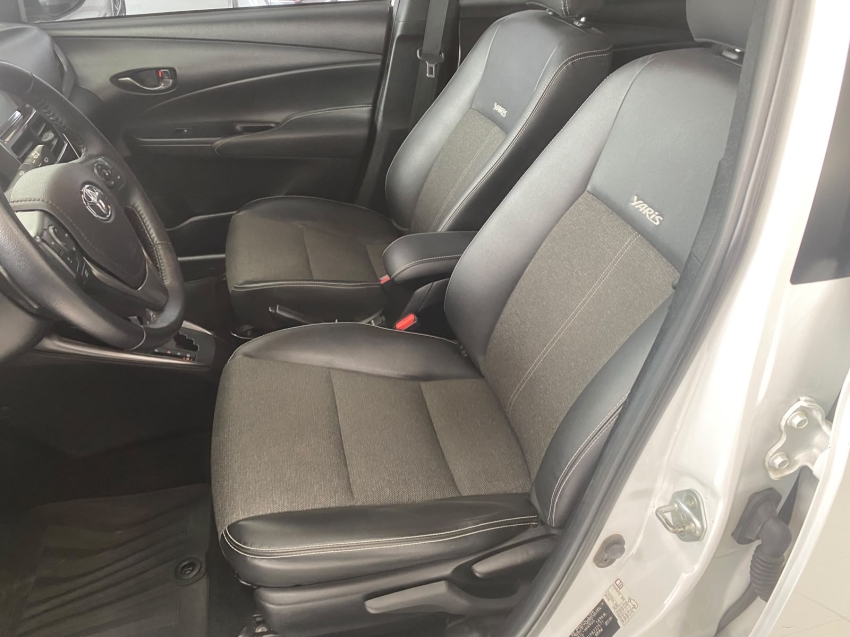 toyota yaris 1.5 16v flex xs connect multidrive 4p automatico 202310