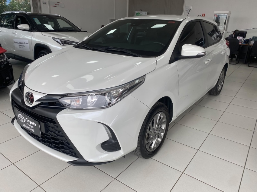 toyota yaris 1.5 16v flex xs connect multidrive 4p automatico 20230