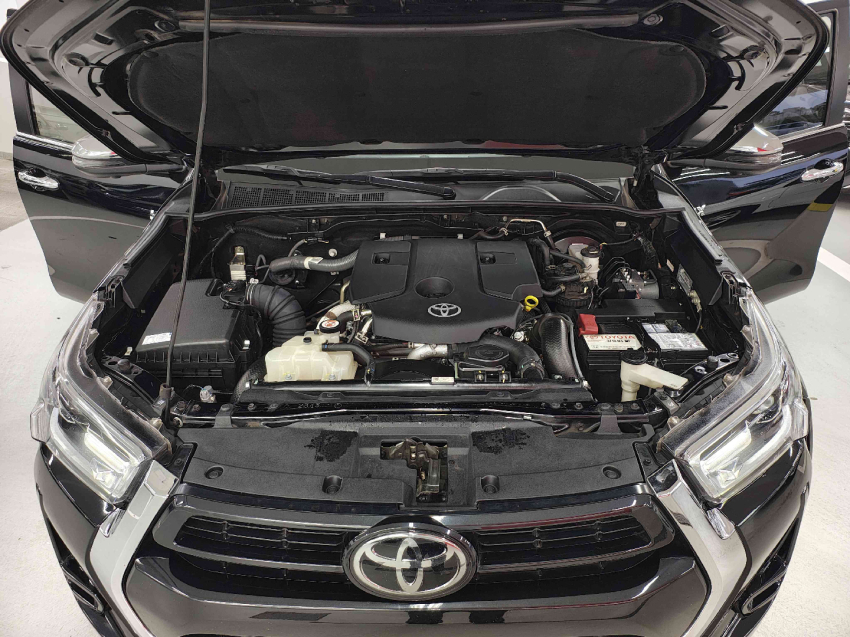 toyota hilux 2.8 d-4d turbo diesel cd srx plus 4x4 automatico 4p 202411