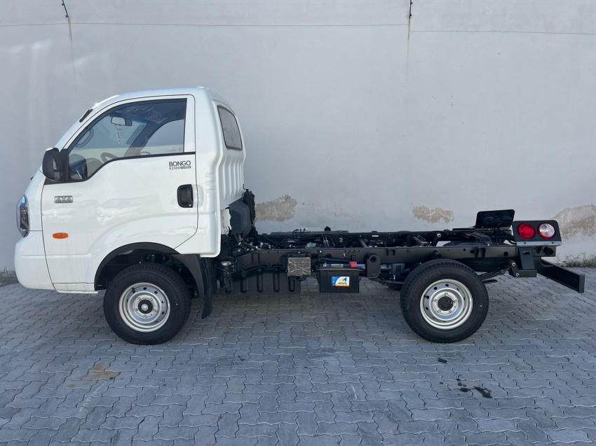 kia bongo 2.5 td diesel std cs 4x4 manual 2.4 2p 2026