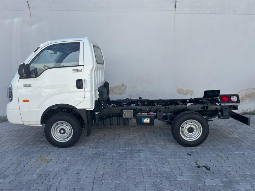 kia bongo 2.5 td diesel std cs 4x4 manual 2.4 2p 2026