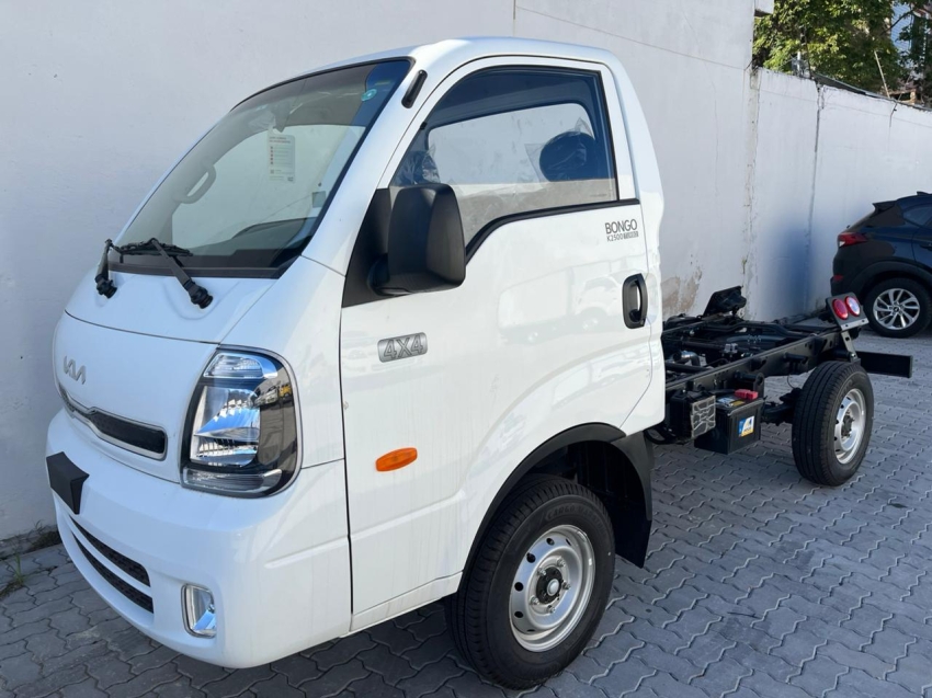 kia bongo 2.5 td diesel std cs 4x4 manual 2.4 2p 2026