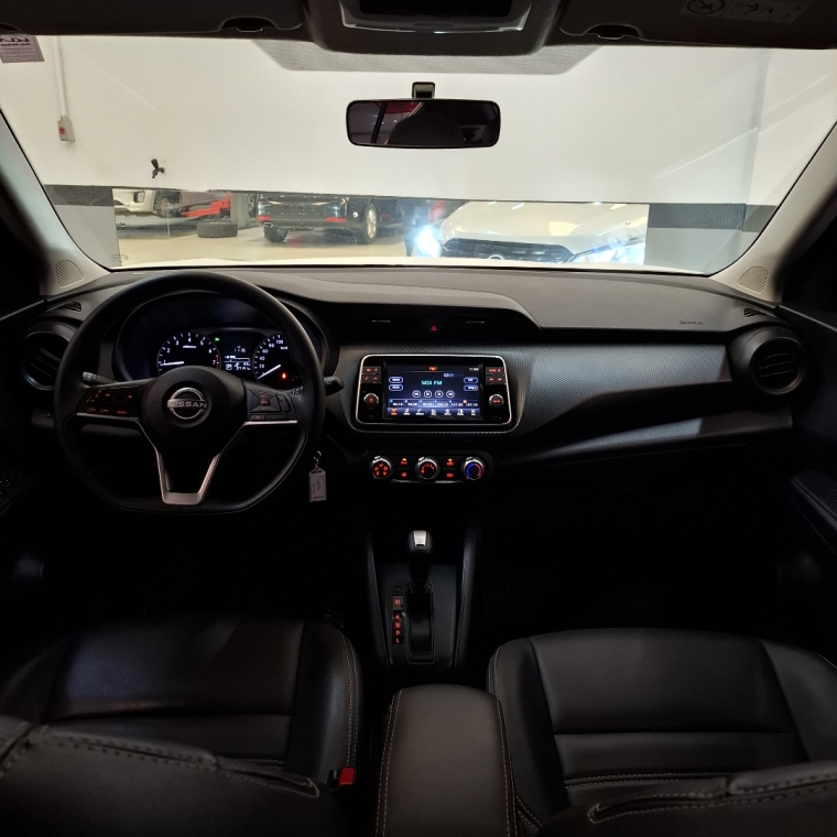 nissan kicks 1.6 16v flexstart sense xtronic flex 4p automatico 2024