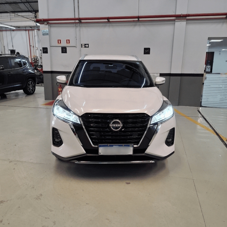 nissan kicks 1.6 16v flexstart sense xtronic flex 4p automatico 2024