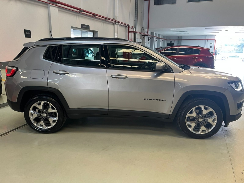 jeep compass 2.0 16v flex longitude automatico 1.9 4p 2020