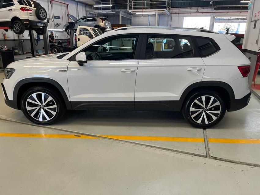 volkswagen taos 1.4 250 tsi total flex highline automatico 4p 2022