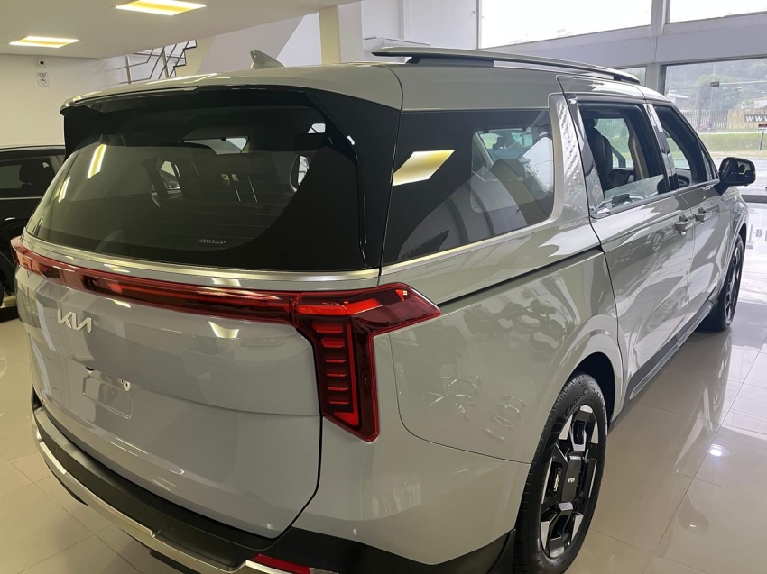 kia carnival 3.5 v6 gasolina ex automatico 4p 2025