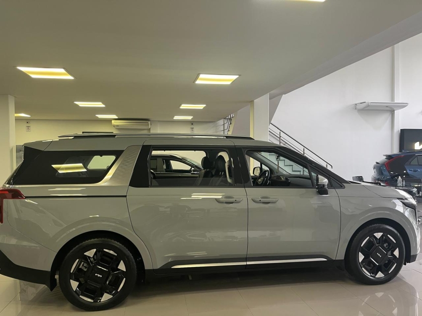 kia carnival 3.5 v6 gasolina ex automatico 4p 2025