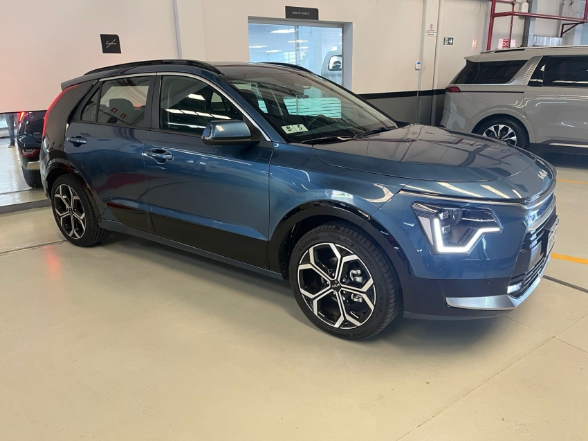 kia niro 1.6 gdi hev sx prestige dct hibrido 4p automatico 2025 kia niro 1.6 gdi hev sx prestige dct hibrido 4p automatico 2025