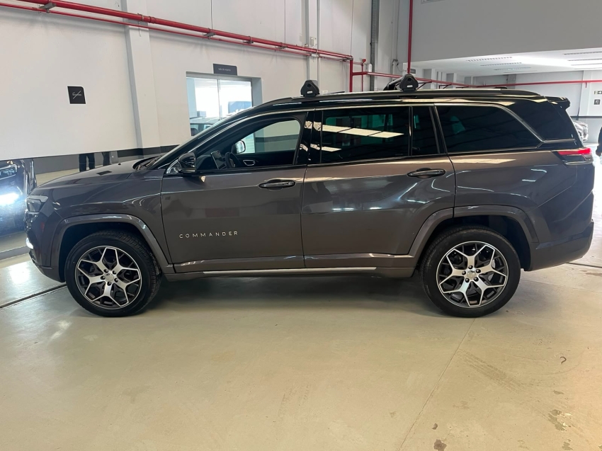 jeep commander 2.0 td380 turbo diesel overland at9 4p automatico 20228