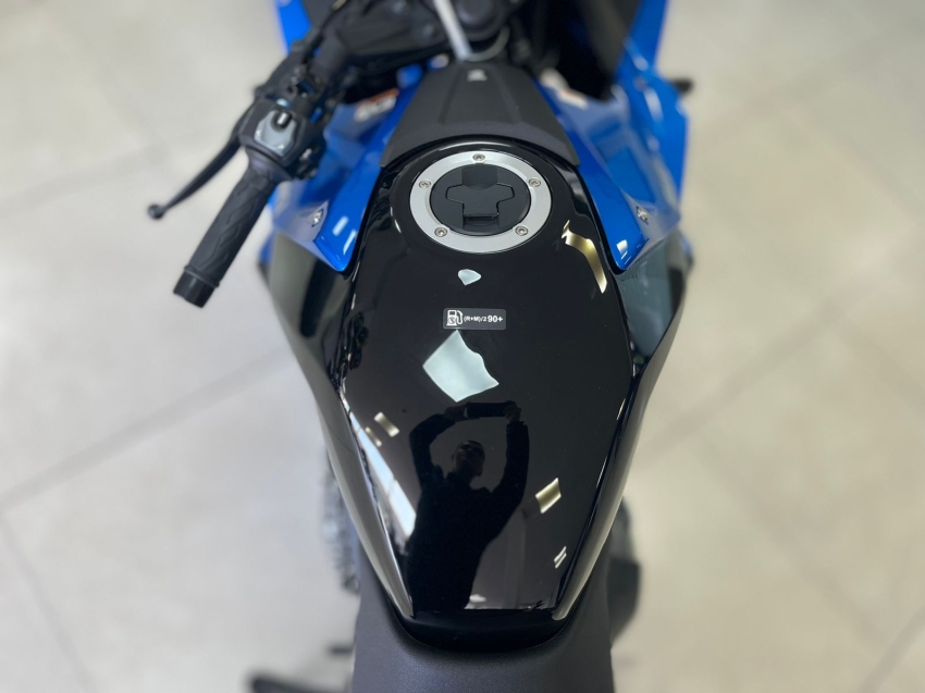 suzuki gsx-8r abs 800 gasolina manual 2026