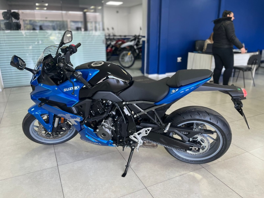 suzuki gsx-8r abs 800 gasolina manual 2026