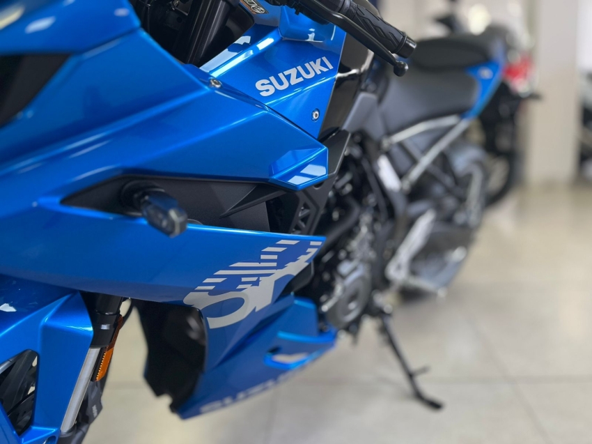 suzuki gsx-8r abs 800 gasolina manual 2026