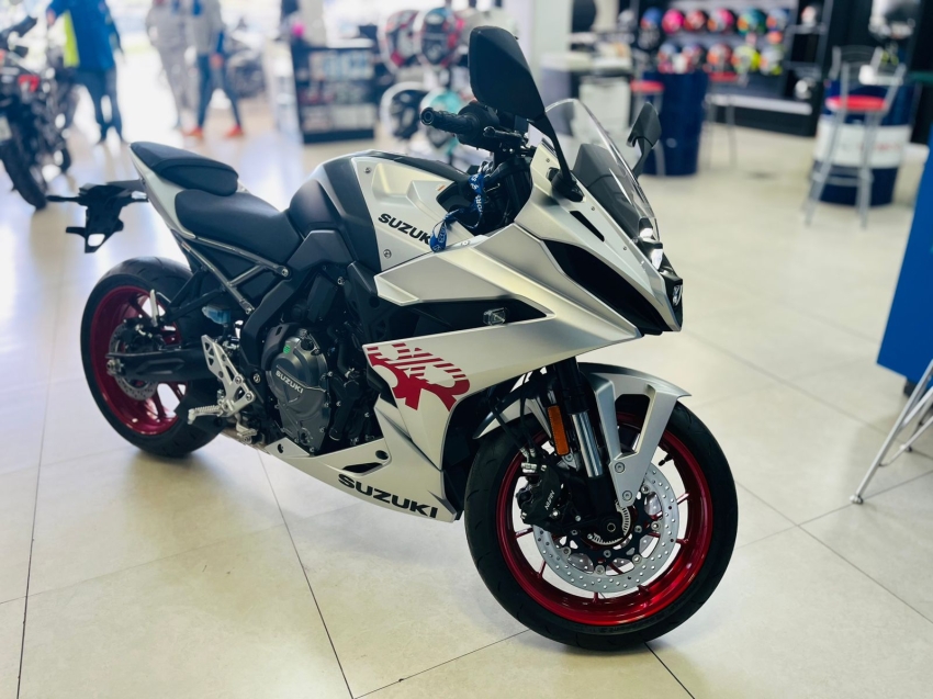suzuki gsx-8r abs 800 gasolina manual 2026