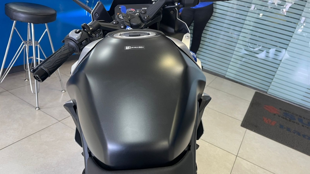 suzuki gsx-8r abs 800 gasolina manual 2026