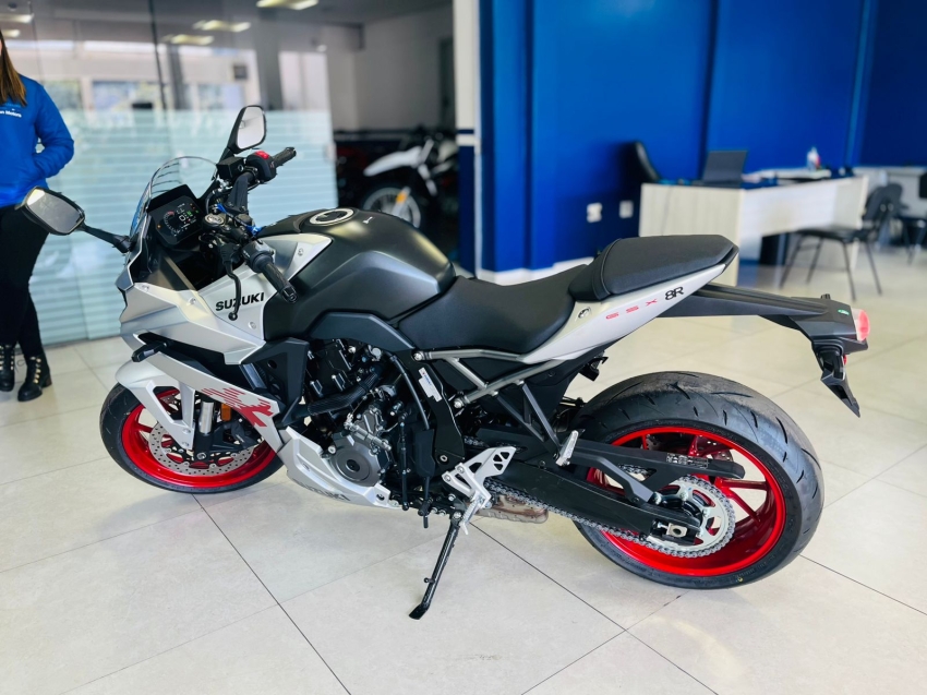 suzuki gsx-8r abs 800 gasolina manual 2026