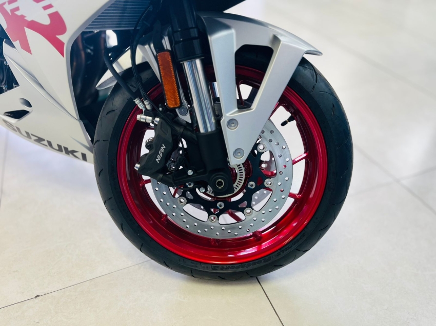 suzuki gsx-8r abs 800 gasolina manual 2026