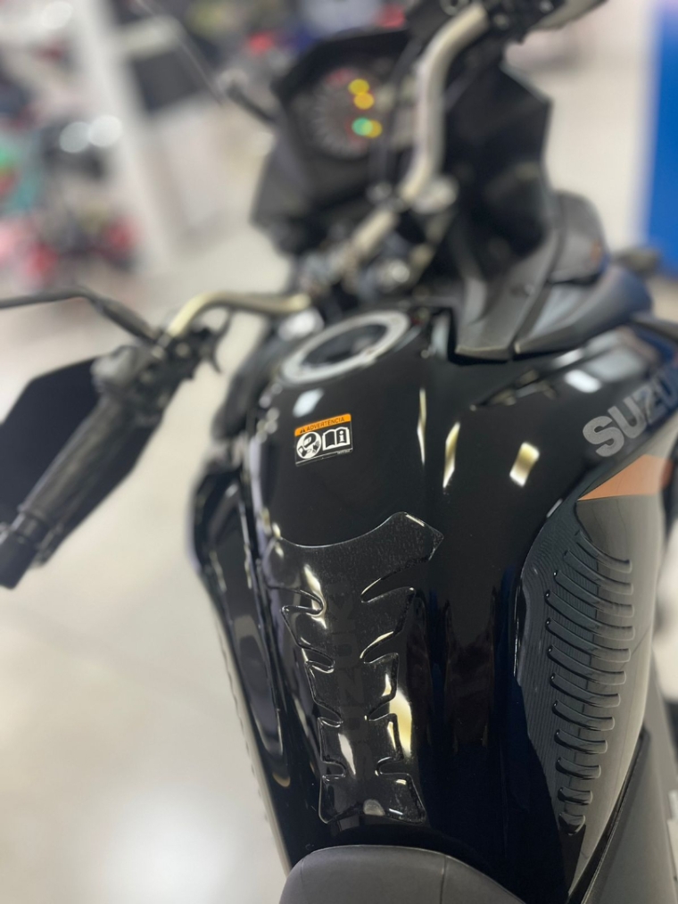 suzuki v-strom 650 xt 645 gasolina automatico 2025