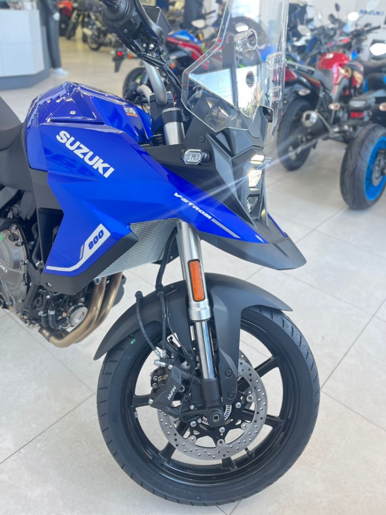 suzuki v-strom 800 adventure gasolina manual 2025