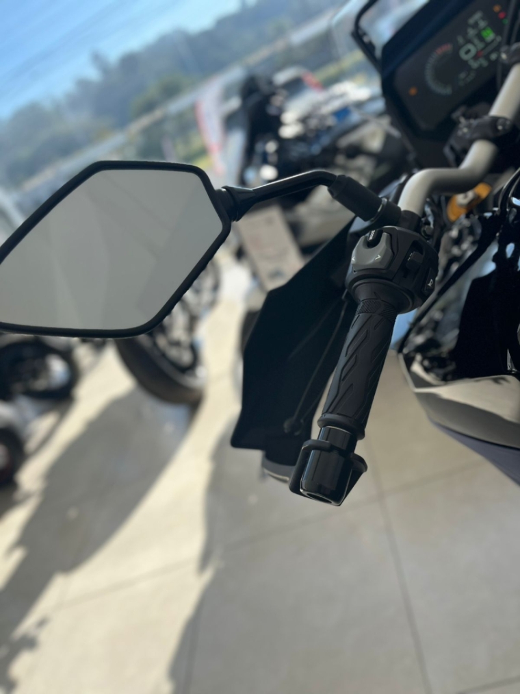 suzuki v-strom 800 de gasolina manual 2025