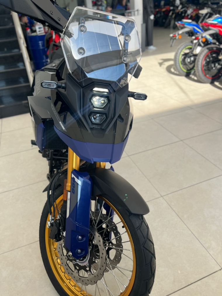 suzuki v-strom 800 de gasolina manual 2025