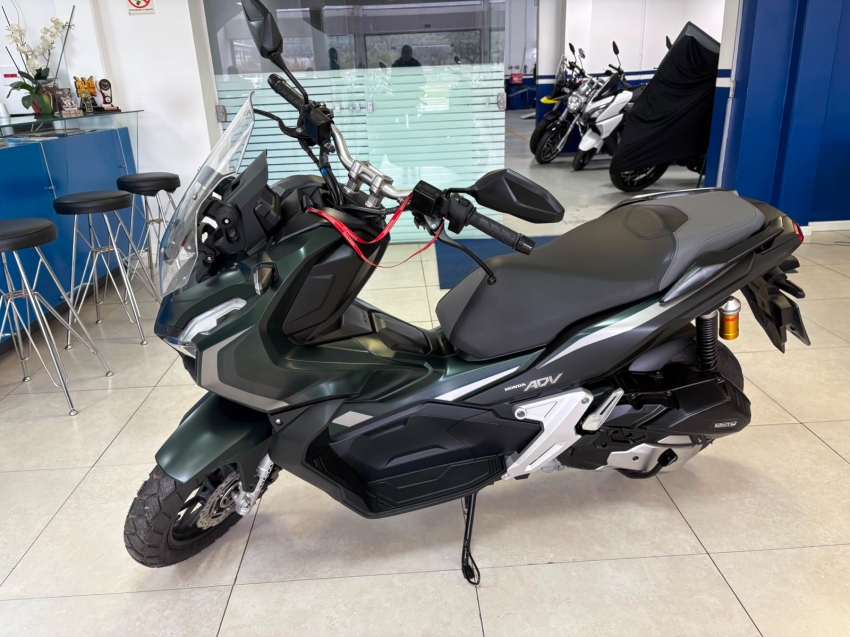 honda adv 150 gasolina automatico 2024
