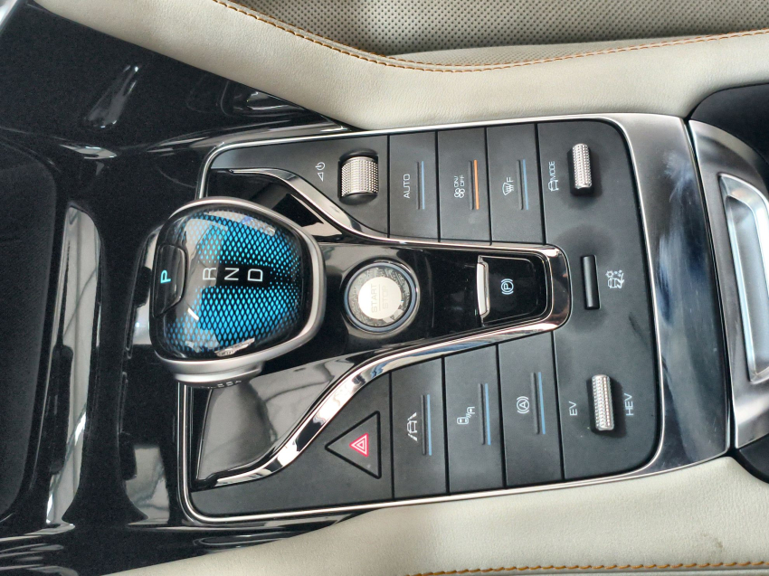 Carro BYD SONG PLUS