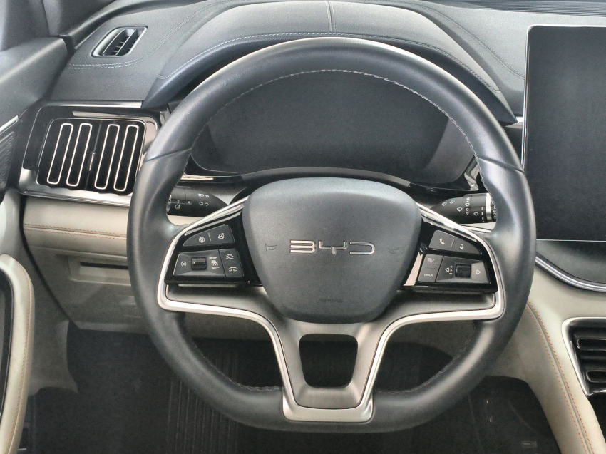 Carro BYD SONG PLUS