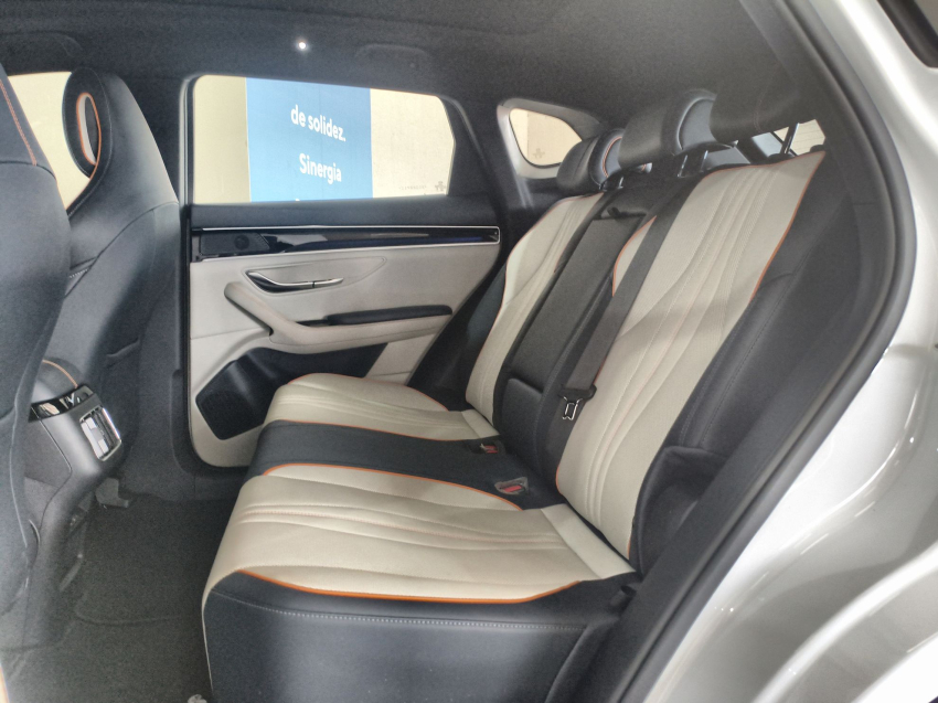 Carro BYD SONG PLUS