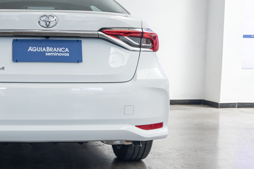 Carro Toyota COROLLA