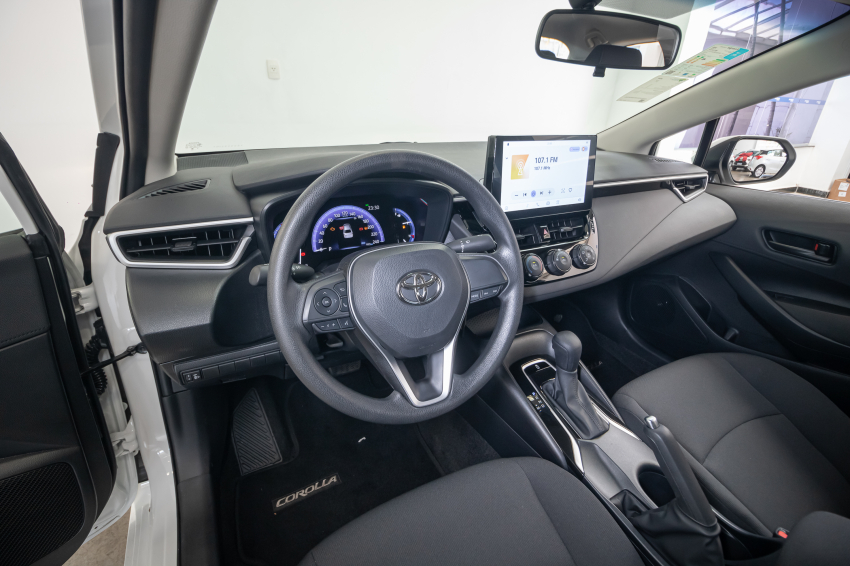 Carro Toyota COROLLA