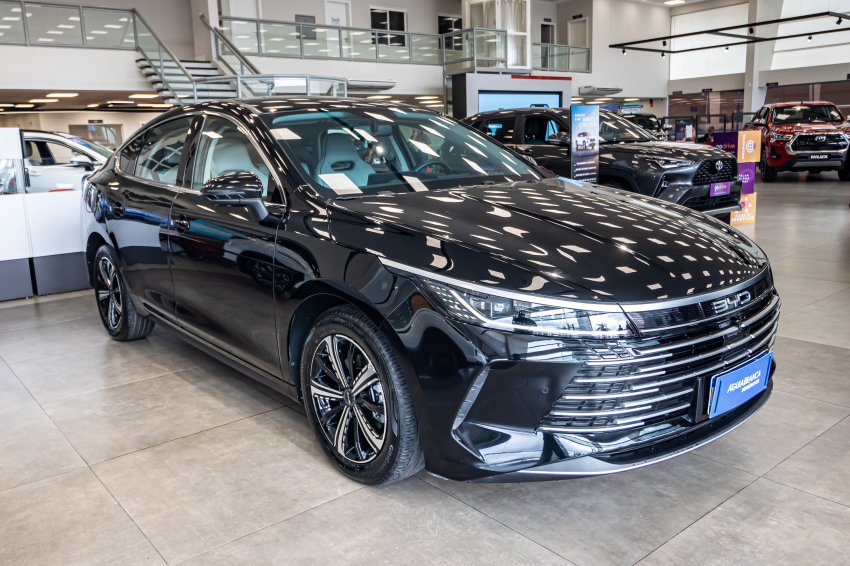 BYD KING 1.5 DM-I PHEV GL AUTOMÁTICO 5