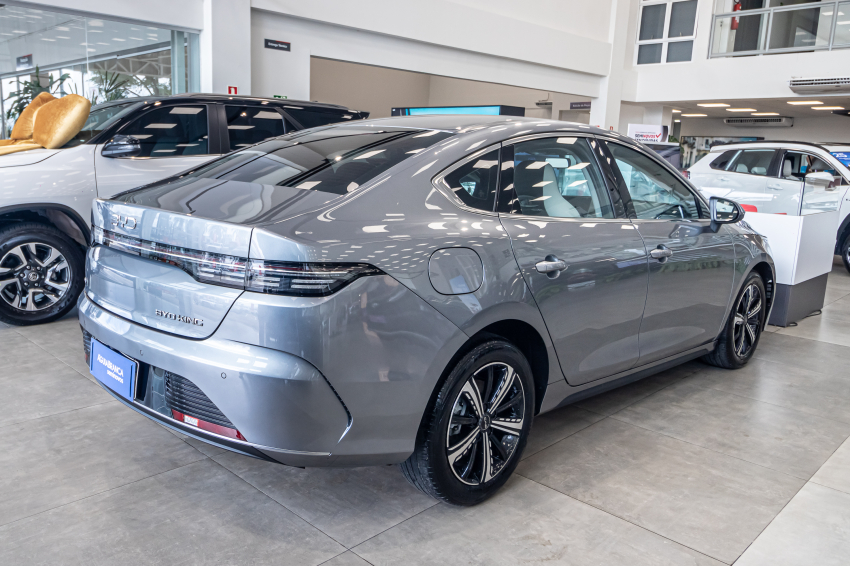 BYD KING 1.5 DM-I PHEV GL AUTOMÁTICO 10