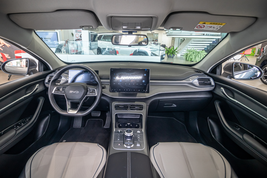 BYD KING 1.5 DM-I PHEV GL AUTOMÁTICO 14