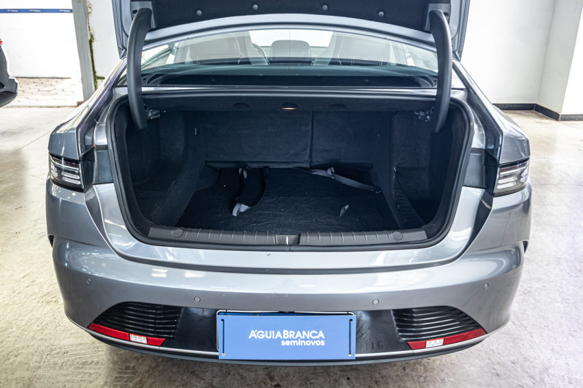BYD KING 1.5 DM-I PHEV GL AUTOMÁTICO 11