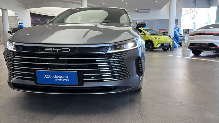 BYD KING 1.5 DM-I PHEV GL AUTOMÁTICO 3