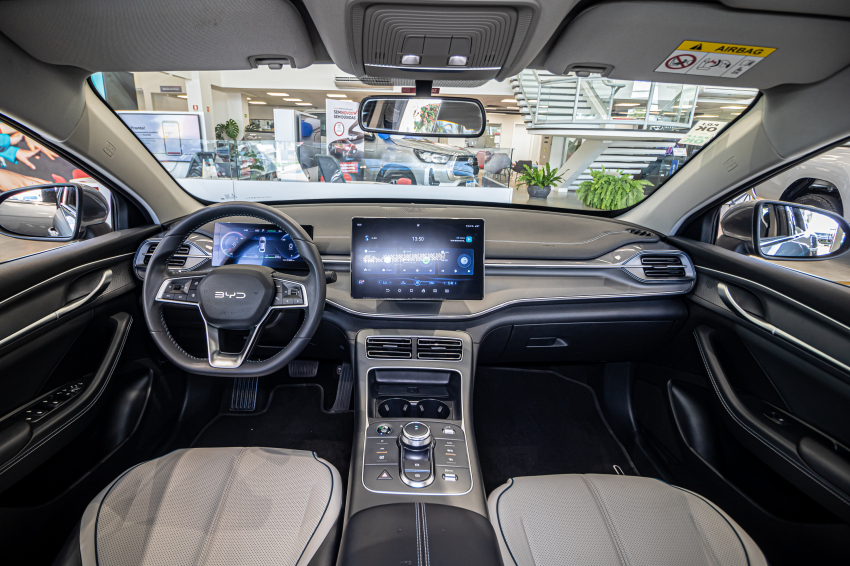 BYD KING 1.5 DM-I PHEV GL AUTOMÁTICO 14