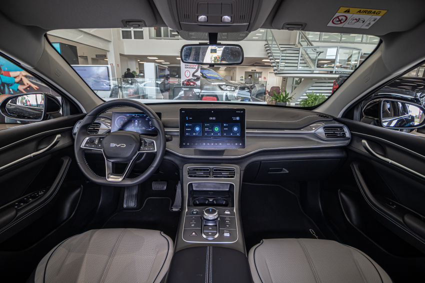 BYD KING 1.5 DM-I PHEV GL AUTOMÁTICO 16