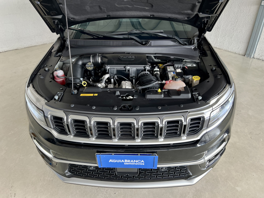 JEEP COMMANDER 2.0 HURRICANE 4 TURBO GASOLINA OVERLAND AT9 6